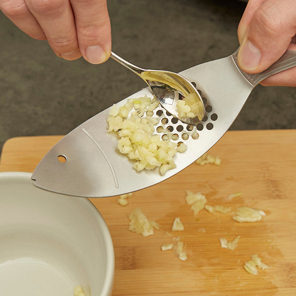 Fish Garlic Press